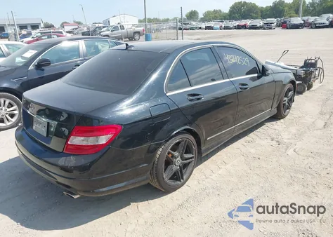 2011 Mercedes-Benz C 300 Sport 4Matic из США, поврежденный, VIN WDDGF8BB6BR163394